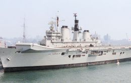 HMS Illustrious is the last aircraft carrier of the Royal Navy until the new Elizabeth-class ships become available  