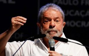 In reference to allegations that opponents may seek a legal injunction to stop him from running,  Lula said that everybody should be able to run for president. 