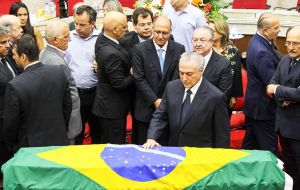 While paying his respects at Zavascki's memorial in Porto Alegre, Temer said the new Justice would be nominated “Only after a rapporteur has been named.” 