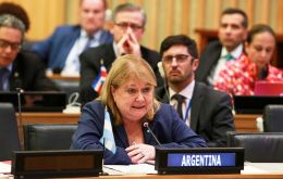 Meeting in Santo Domingo, foreign minister Susana Malcorra thanked the Celac summit once again for the support to Argentina's rights over the Malvinas islands