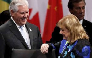  The Argentine minister meets her US counterpart Rex Tillerson in Bonn (Pic EFE)