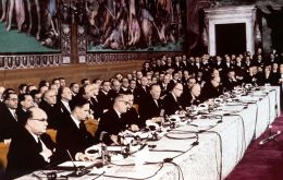 The Treaties of Rome were signed on 25 March 1957 by representatives of Belgium, France, Germany, Italy, Luxembourg and the Netherlands. 