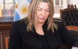 Governor Bertone signed Decree 1188/17 and Bill 1154 making “Malvinas March” as the official song of Tierra del Fuego, Antarctica and Southern Atlantic Islands province.     