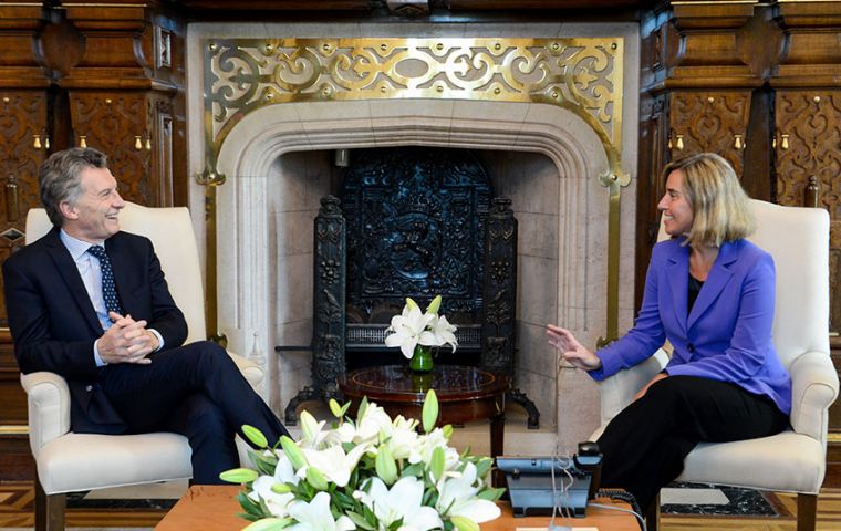 In her second visit to Argentina Ms Mogherini met with President Mauricio Macri and Foreign Affairs minister, Susanna Malcorra. 