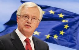  Davis will warn Brussels not to “drag its feet” in discussions which must be completed in time for the deadline of March 2019.