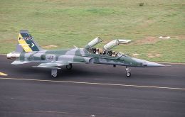 One of the options considered is renting two to four F 5 Northrop fighters from Brazil, to be manned by Argentine pilots which have experience in such aircraft