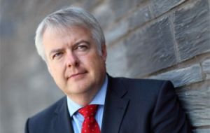 A spokesman for First Minister Carwyn Jones welcomed the policy announcement, playing down a Labour split on Brexit.