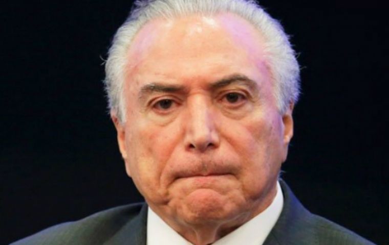  Polling firm MDA said 3.4% of those surveyed thought the Temer government was doing a “great or good” job - down from 10.3% in MDA's last poll in February.
