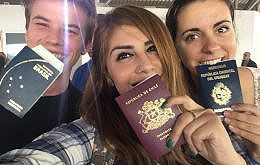 María Romina Dominzain from Uruguay (R), who traveled with Augusto Neubauer from Brazil (L) and Maritza Cárdenas from Chile.(C)