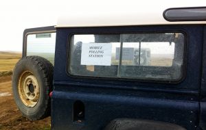 Land Rover voting: A mobile polling station in the rural Falklands.(Pic: The Delian Project).