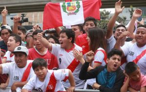 Peru finally defeated Kiwis 2/0 and conquered the 32nd place in next year's competition. Since Spain 1982, Peru had never returned to a World Cup.