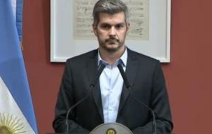 Cabinet chief Marcos Peña accused the opposition of inciting the violence: “We saw the clear search for violence, first in the street and then on the premises itself.”