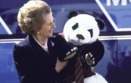 Appalled at the prospect, Thatcher scribbled in her blue felt pen: “I am not [double underlined] taking a panda with me. Pandas and politicians are not happy omens!”. 