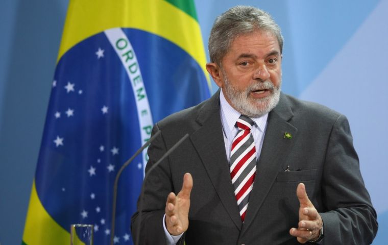 Lula is scheduled to stand trial on 24 January in Porto Alegre on charges of money laundering and corruption.