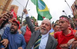 Datafolha also showed that 53% of Brazilians believe Lula should be jailed, while 44% feel the contrary and 3%, did not reply. 