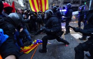 More than 55,000 people participated in demonstrations and roadblocks on Sunday in protests called after the arrest of Puigdemont