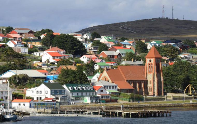 The Plan makes a specific reference to promoting the Falklands as the natural “gateway to Antarctica”, 