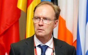 Ex ambassador to EU, Sir Ivan Rogers said UK hopes of a technological solution to the border issue were regarded as “a fantasy island unicorn model” in EU capitals.