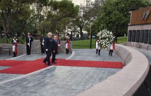 Two weeks ago Foreign Secretary Johnson visited Buenos Aires and performed a similar ceremony at the cenotaph honoring Argentine combatants