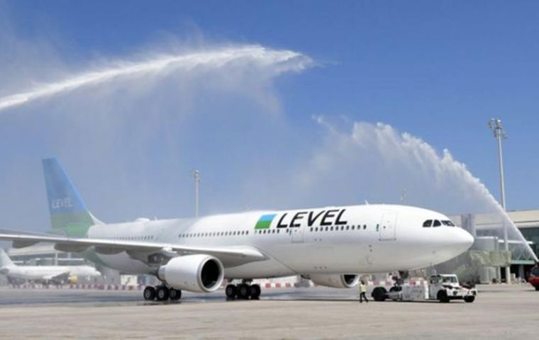 The new Level service from Vienna will start on 17th July, with four planes serving 14 destinations including Gatwick and Barcelona