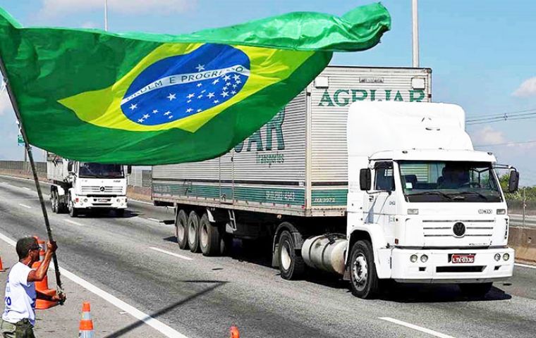 The new law requires truck freight prices to be equal to, or above, minimum prices set by Brazil’s national transport agency ANTT