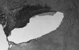 The A68 iceberg is the sixth-largest ever recorded, according to a NASA-ESA database, weighs an estimated trillion tons