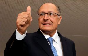 Likewise with the ex governor of Sao Paulo and most business friendly candidate, Gerldo Alckmin, 38% to Bolsonaro's 37%