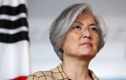 South Korean foreign minister Kang Kyung-wha and his Chilean counterpart Roberto Ampuero hold talks in Hanoi