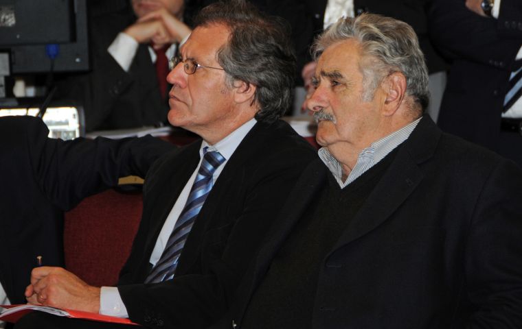 OAS Secretary General and elected Senator Luis Almagro next to his political mentor ex president Jose Mujica. (Photo Archive)