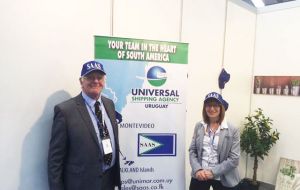 Roger  Edwards  MLA and Diane Simsovic in the SAAS stand during the event
