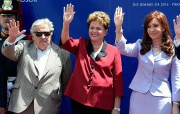 Cristina Fernandez, Jose Mujica and Dilma Rousseff during a Mercosur event