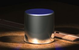 The kilogram prototype, made of platinum-iridium, has a diameter and height of 39 millimeters. The one at Tsukuba, one of 40 replicas made along with the original