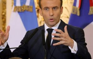 Macron, in Buenos Aires for G20, indicated he did not favor “trade agreements” with countries which do not respect the Paris agreement on climate change