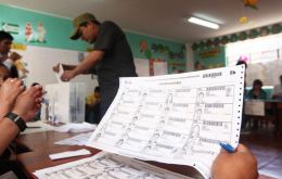On the day of the vote, the Mission visited 140 tables in 27 voting centers, in eight districts of Lima and Callao. The Mission was comprised of 14 experts who studied
