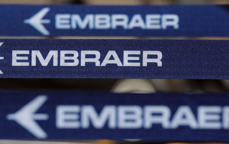 In the deal, Embraer will sell 80% of its commercial plane division for US$4.2 billion to Boeing, which will have total control of the new venture.