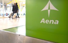Aena offered 1.9 billion reais (US$ 496 million) to operate six airports in northeastern Brazil, including the city of Recife, the ninth-largest city in Brazil
