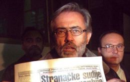 Slavko Curuvija, an outspoken critic of the late Serbian leader Slobodan Milosevic, was gunned down outside his apartment