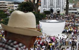 A massive coffee cup that can hold up to 20 tons of coffee was built in Chinchina's town plaza, a community in the heart of Colombia's coffee-growing region.
