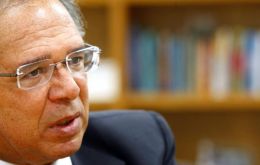 “If Cristina Kirchner gets in and closes the economy, we will leave Mercosur,” finance minister Paulo Guedes said in Sao Paulo event hosted by Santander bank