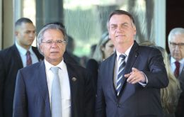 Alongside Economy Minister Paulo Guedes, Bolsonaro handed in constitutional amendments that will also, if passed, decentralize budget resources