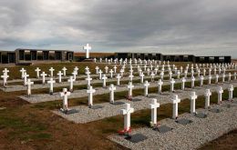 115 remains in the 122 graves at the Argentine military memorial cemetery have been identified, but apparently there are several combatants who were buried together and this needs to be sorted out. 