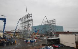 Standing at 147 meters long, the Rosyth hall includes 30-metre high ‘megadoors’ and will be able to accommodate two of the 138.7-metre vessels being assembled