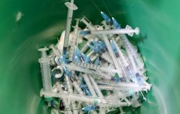 According to the Ministry of Economy,  the tax rate for importing needles and syringes was previously 16%