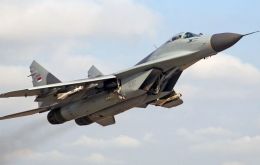 In previous negotiations, the air force had requested a batch of 15 MIG-29 fighters and another of Su-30 fighters with 12 units