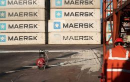 The Danish company wants to make the handling of a container as easy as sending a letter by mail or buying food. Photo: Reuters