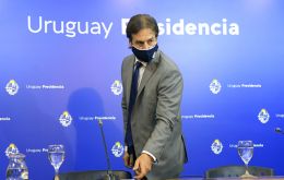 President Luis Lacalle Pou called this Tuesday to an extraordinary meeting of the Council of Ministers to evaluate new measures to stop the exponential growth of coronavirus cases