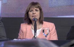 Bullrich was among the few not to condemn the attack against CFK