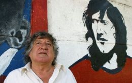 Criminality in “The Argentine Chicago” even resulted in the death of local football legend Tomás Carlovich at the hands of a petty thief