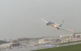 Experts consulted Argentine media referred to this maneuver as a “low pass” in aeronautical terms and labeled it an act of “negligence.”