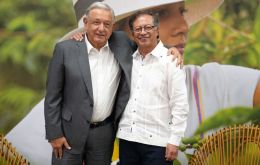 AMLO and Petro attended the closing of a conference on drugs in Cali